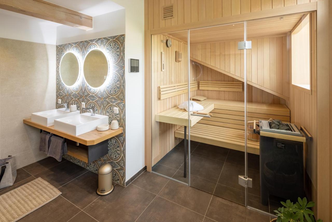 Stille X Weite - Hochwertige Wohnung Mit See-Panorama Kronburg ภายนอก รูปภาพ