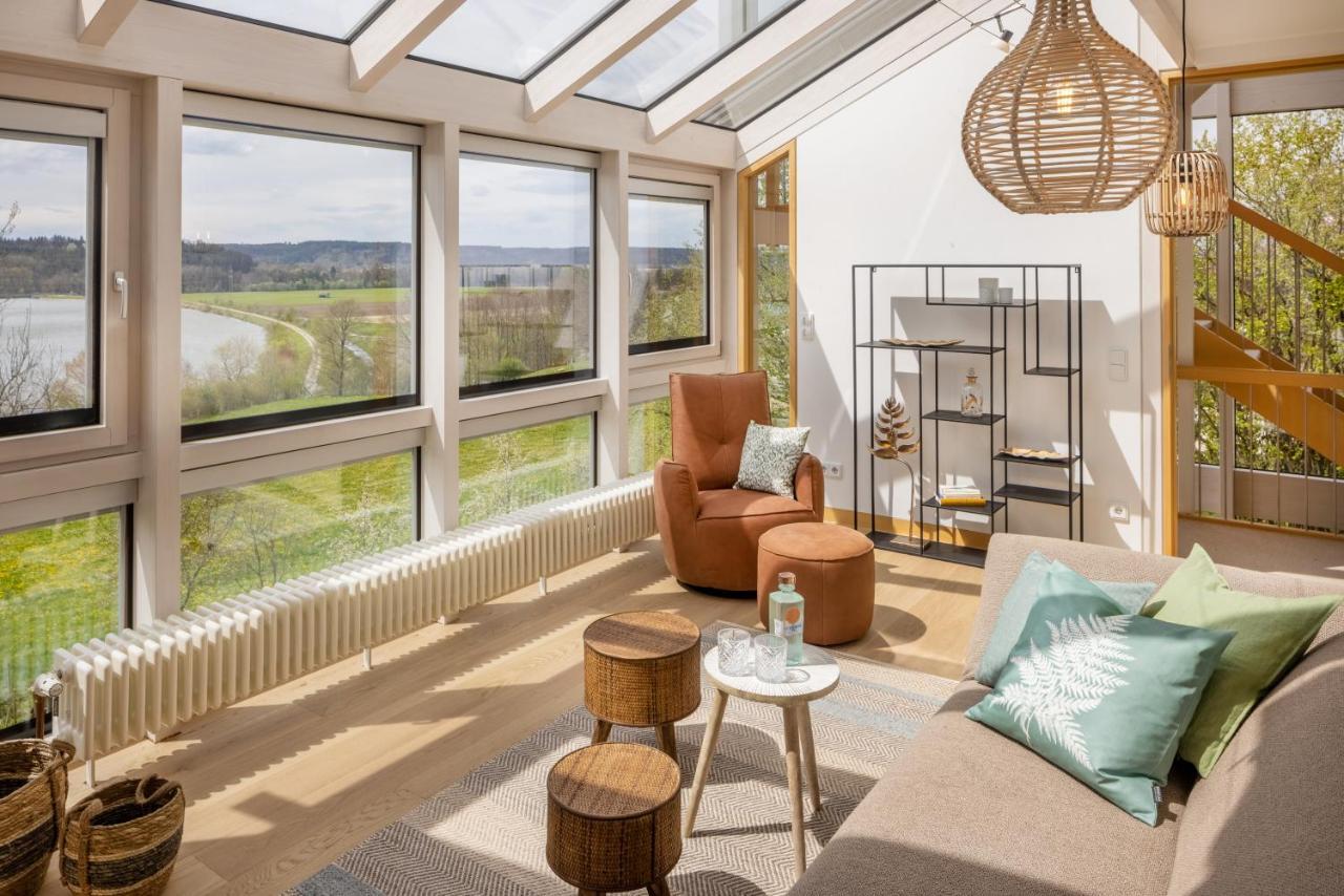 Stille X Weite - Hochwertige Wohnung Mit See-Panorama Kronburg ภายนอก รูปภาพ
