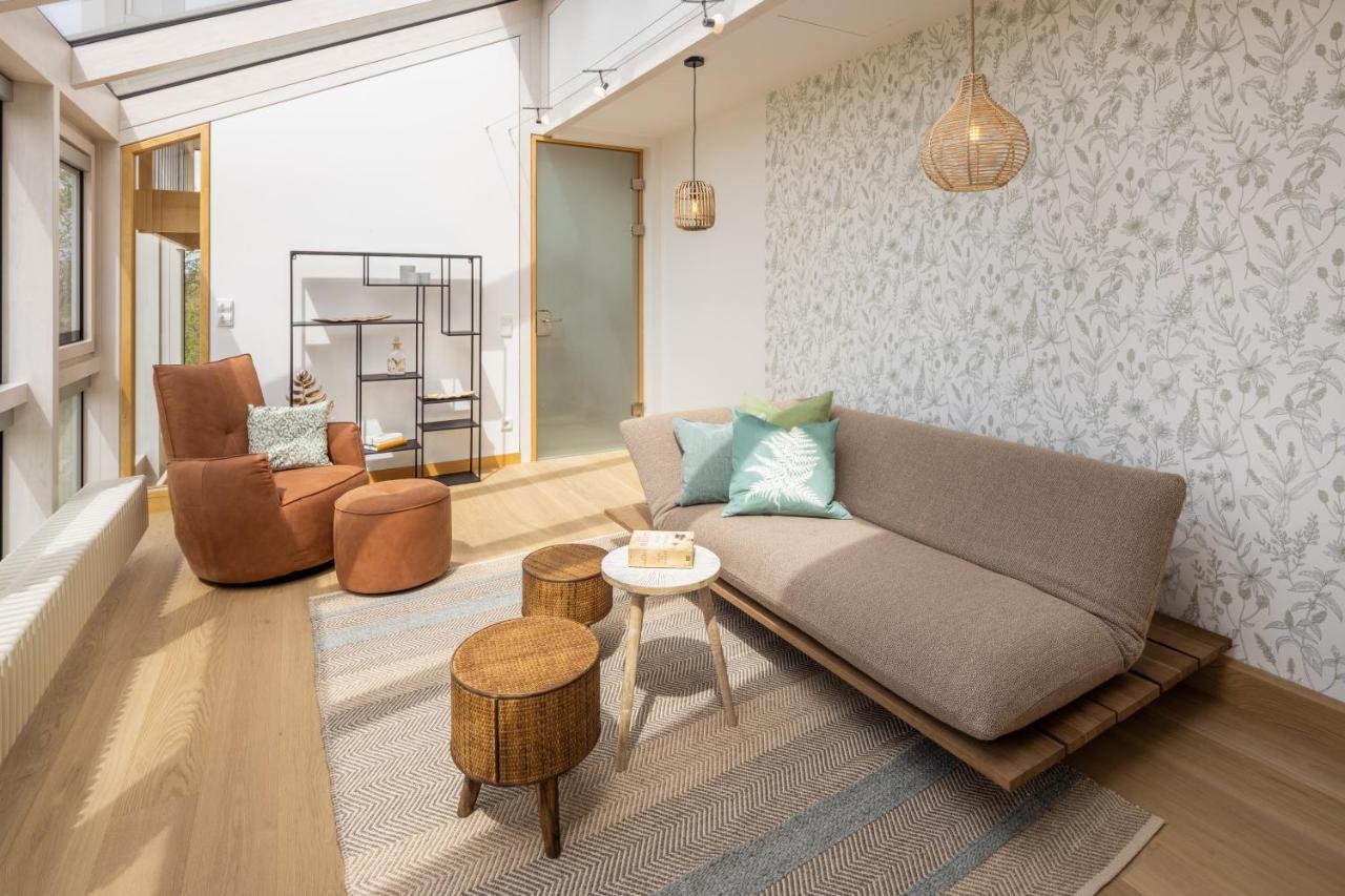 Stille X Weite - Hochwertige Wohnung Mit See-Panorama Kronburg ภายนอก รูปภาพ